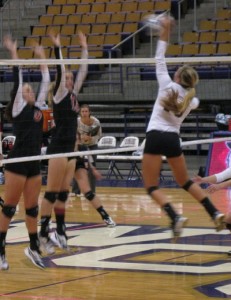 WCU close match against Davidson shows volleyball’s young talent