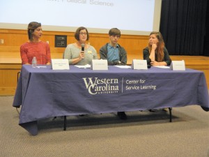Jennifer Schiff informs students on foreign policy. Photo by Shelby LeQuire.