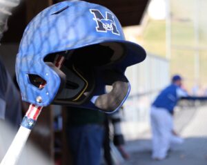East uses walk-off to win over mustangs