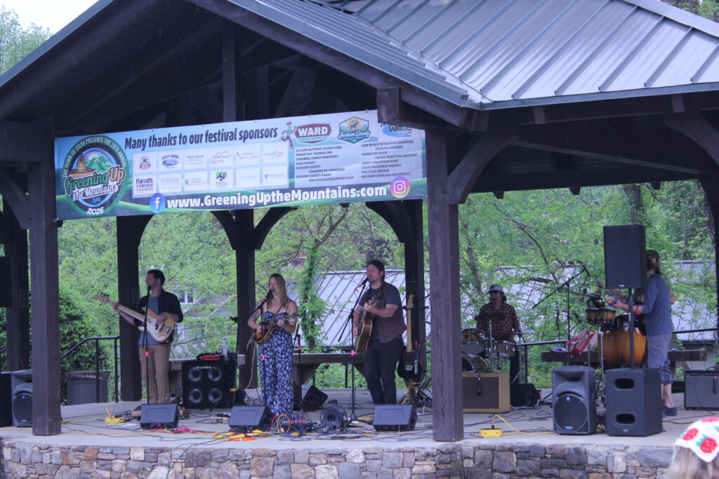 Bird In Hand concert, Greening Up the Mountains 2026, Photo by Becki Veach